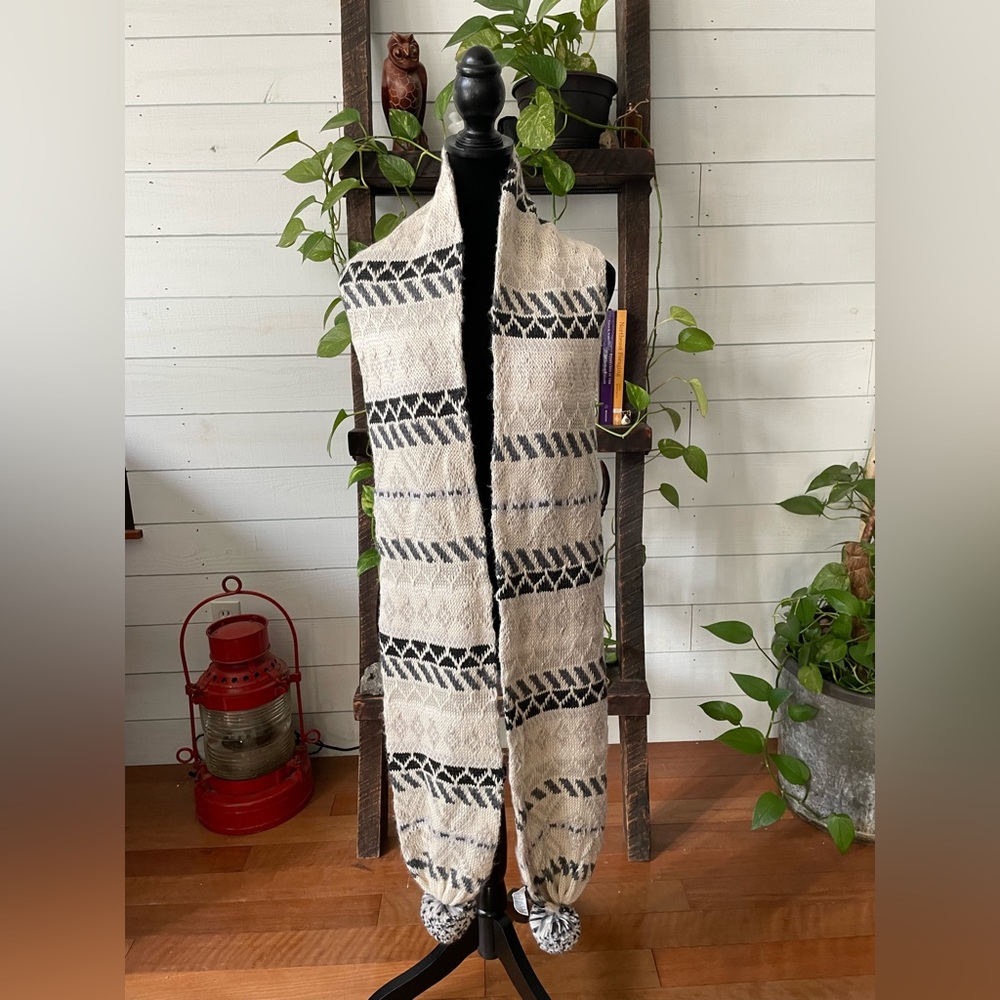 American Eagle Outfitters: Long Scarf with Pom Poms